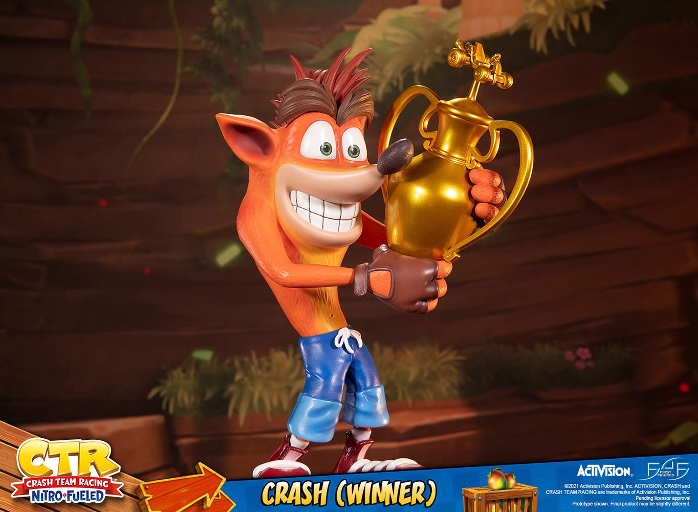 Crash bandicoot statue online