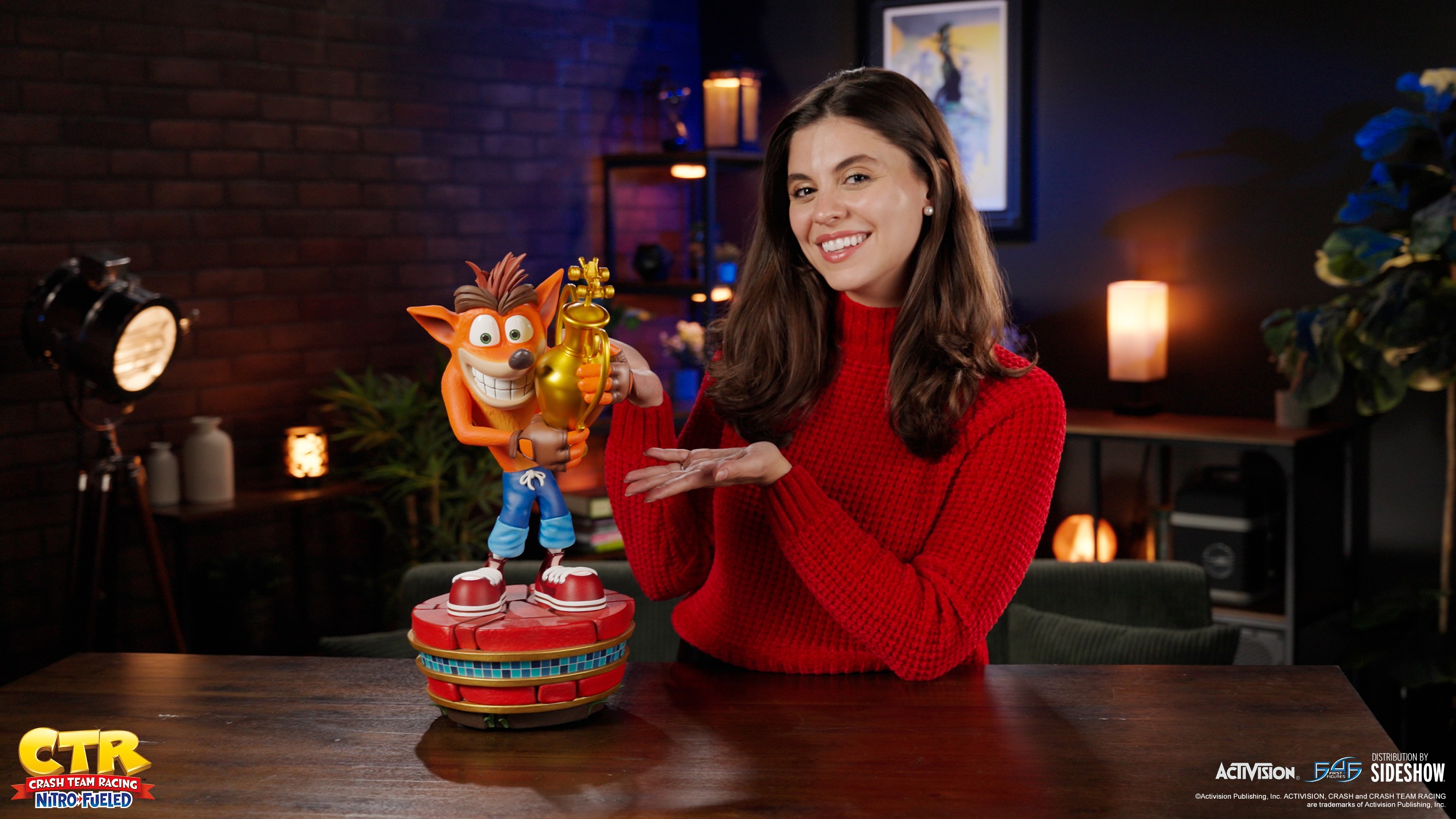 Crash Bandicoot Crash (Winner) (Standard Edition) Statues  (Prototype Shown) View 1