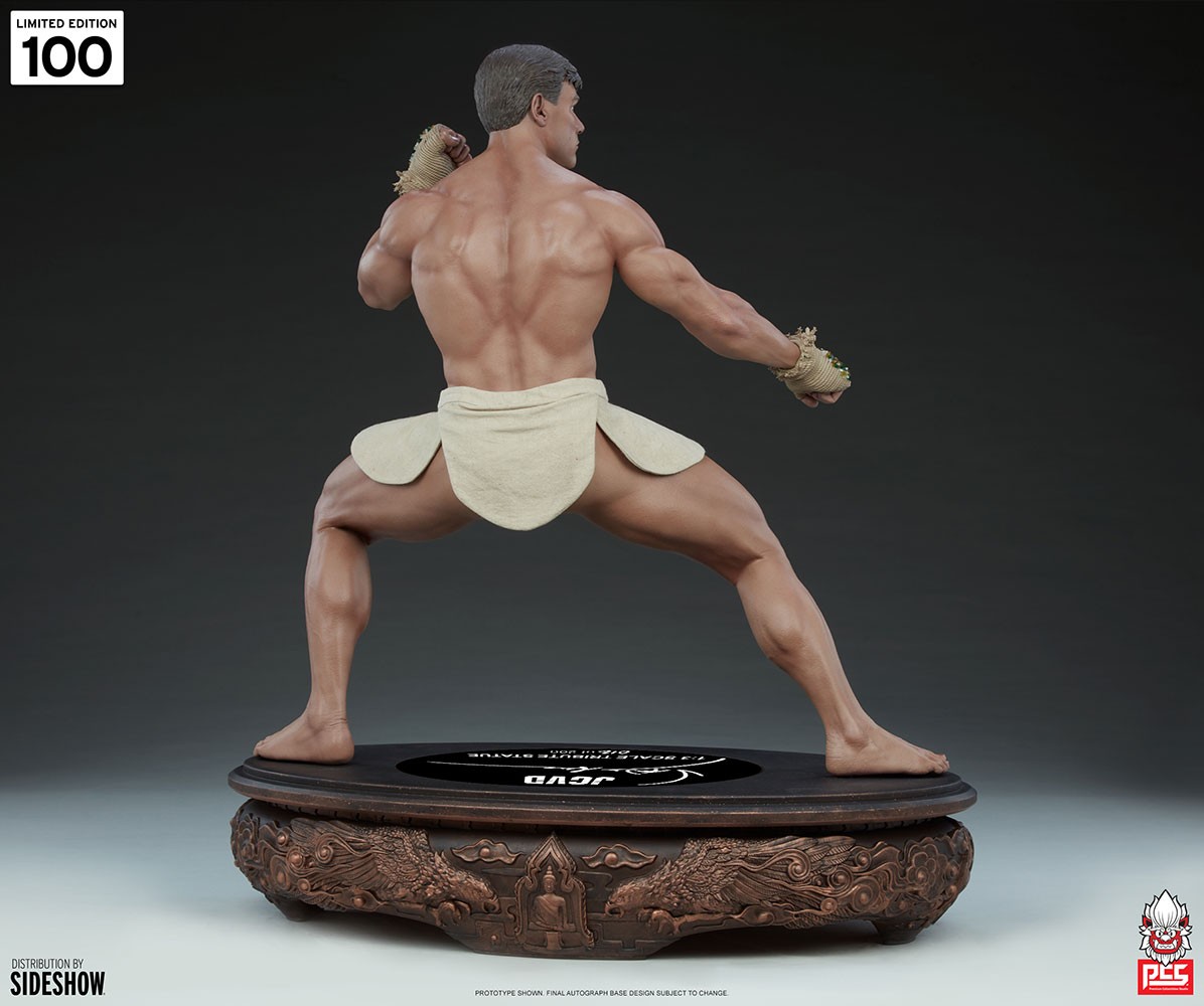 Jean-Claude Van Damme: Muay Thai Autograph Edition Tribute
