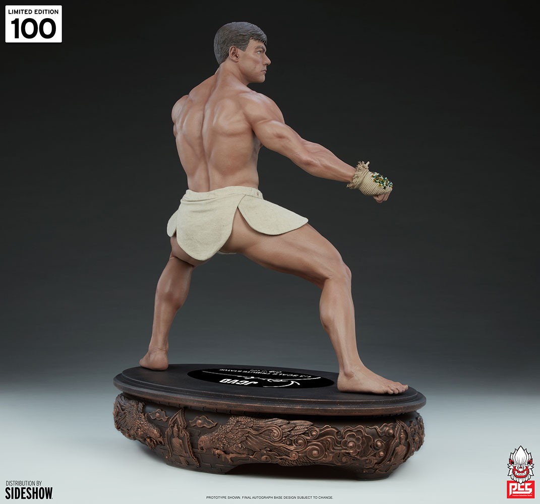 Jean-Claude Van Damme: Muay Thai Autograph Edition Tribute