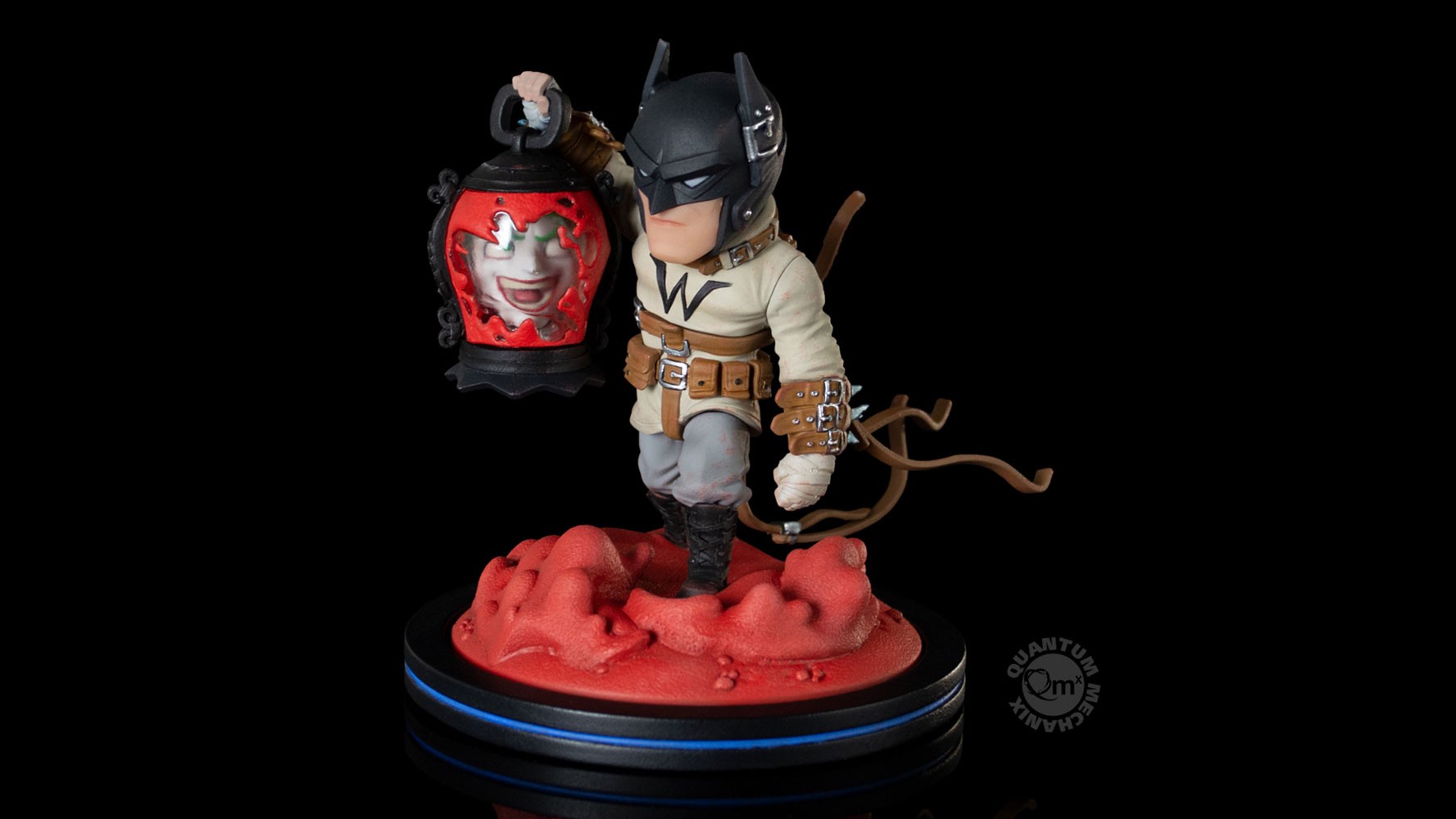 Batman: Last Knight on Earth Q-Fig Elite View 3