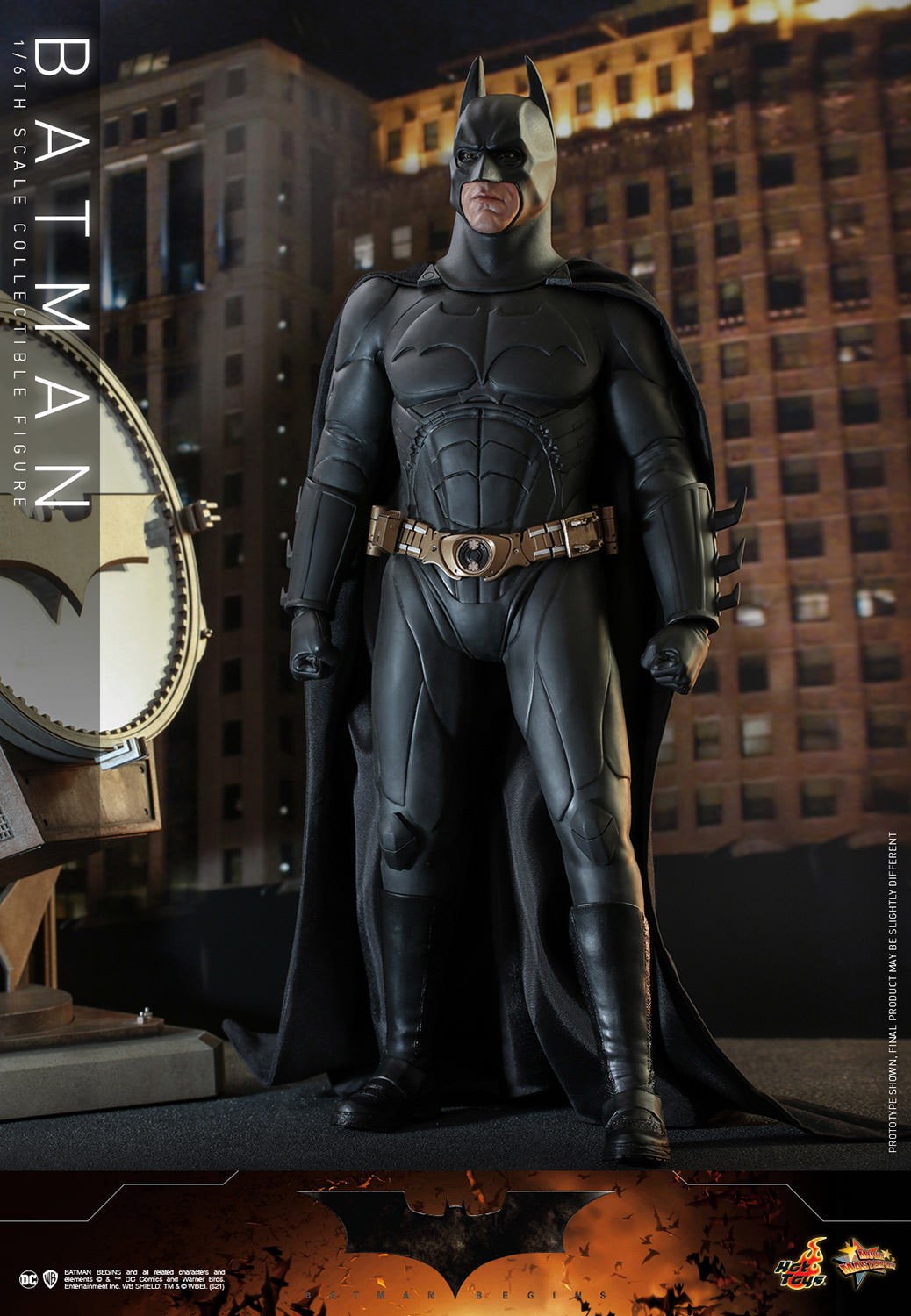 Batman Sixth Scale Collectible Figure by Hot Toys | Sideshow Collectibles