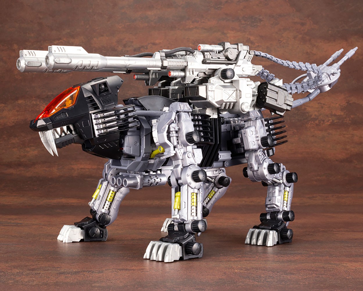 Zoids RZ-007 SHIELD LIGER DCS-J Model Kit  (Prototype Shown) View 1