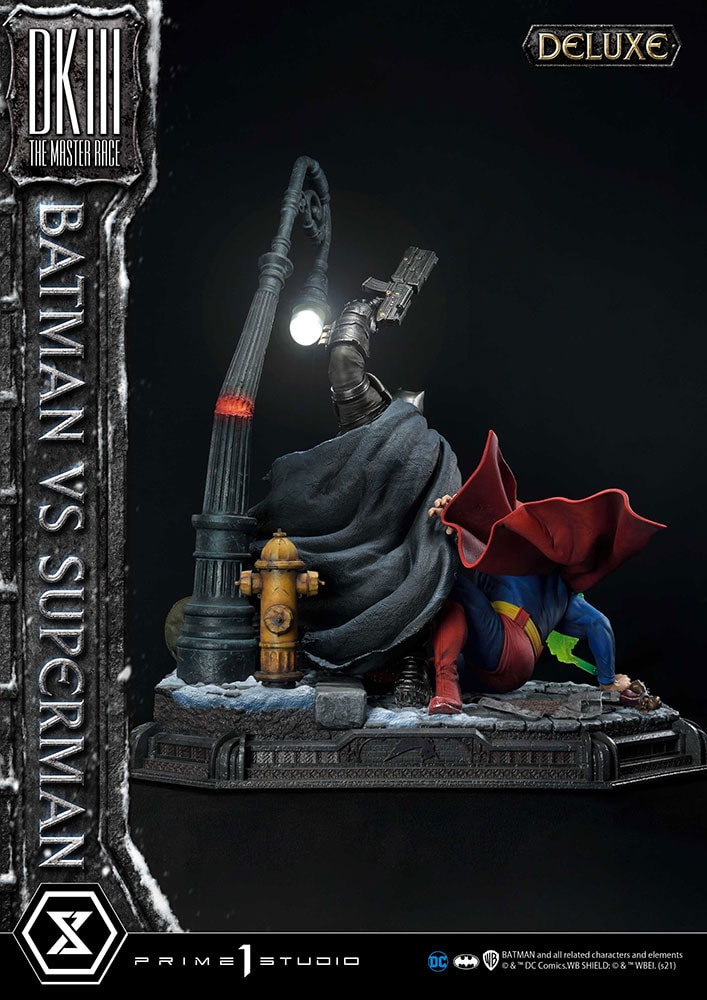 Batman Versus Superman (Deluxe Version)