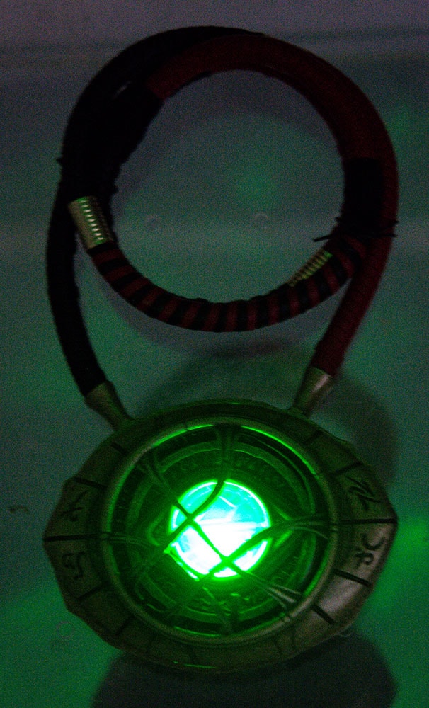 Doctor Strange Eye of Agamotto Light-Up Pendant Necklace