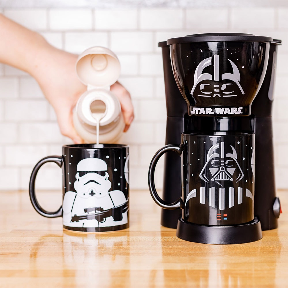 Darth Vader and Stormtrooper Single Cup Coffee Maker with Two Mugs