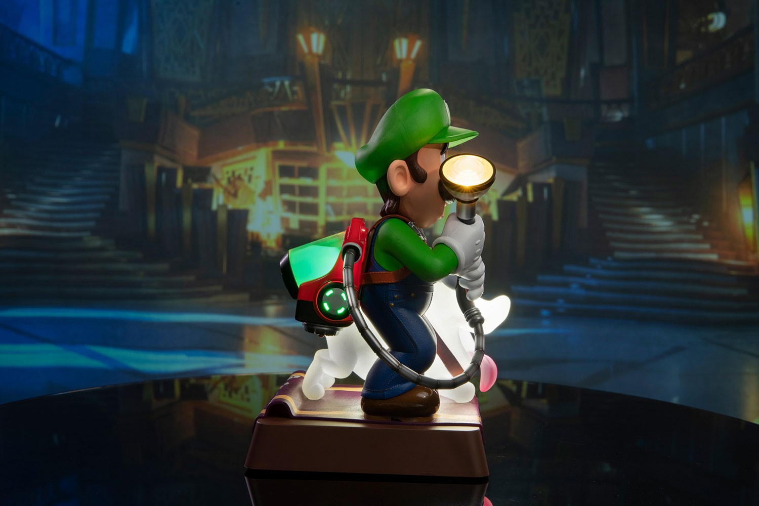 Luigi's Mansion 3 Luigi (Collector's Edition) Collector Edition - Prototype Shown