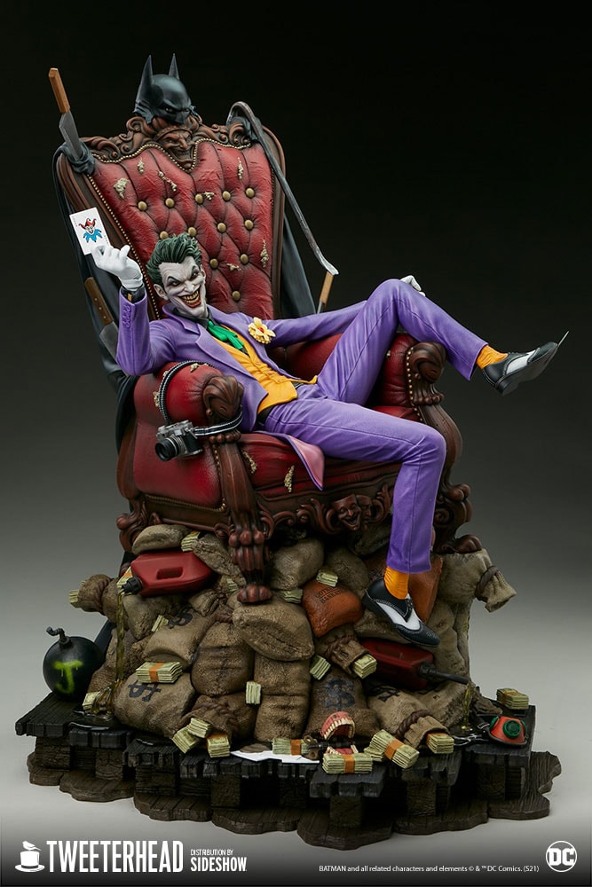 The Joker (Deluxe) Collector Edition (Prototype Shown) View 11
