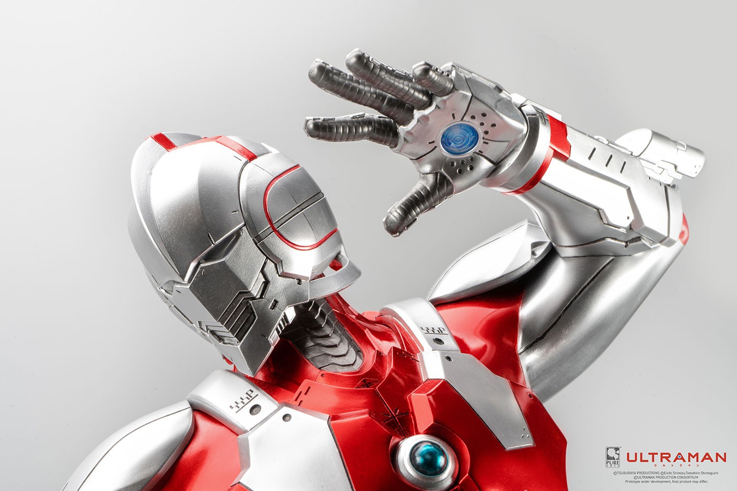 Ultraman vs Black King (Prototype Shown) View 9