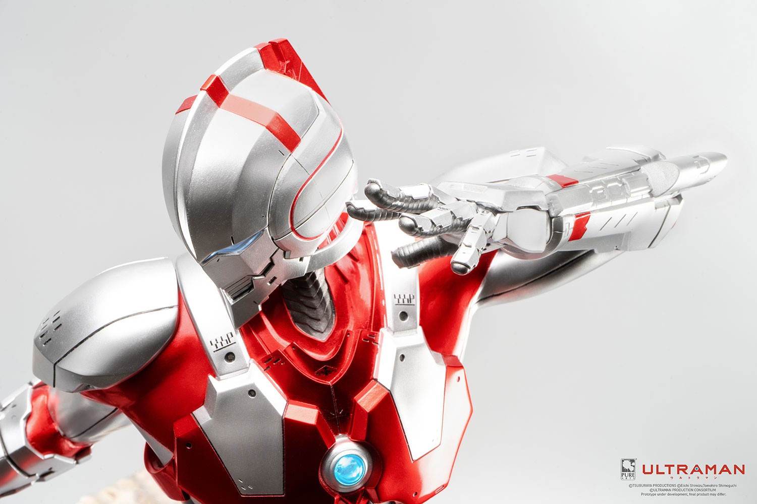 Ultraman vs Black King (Prototype Shown) View 13