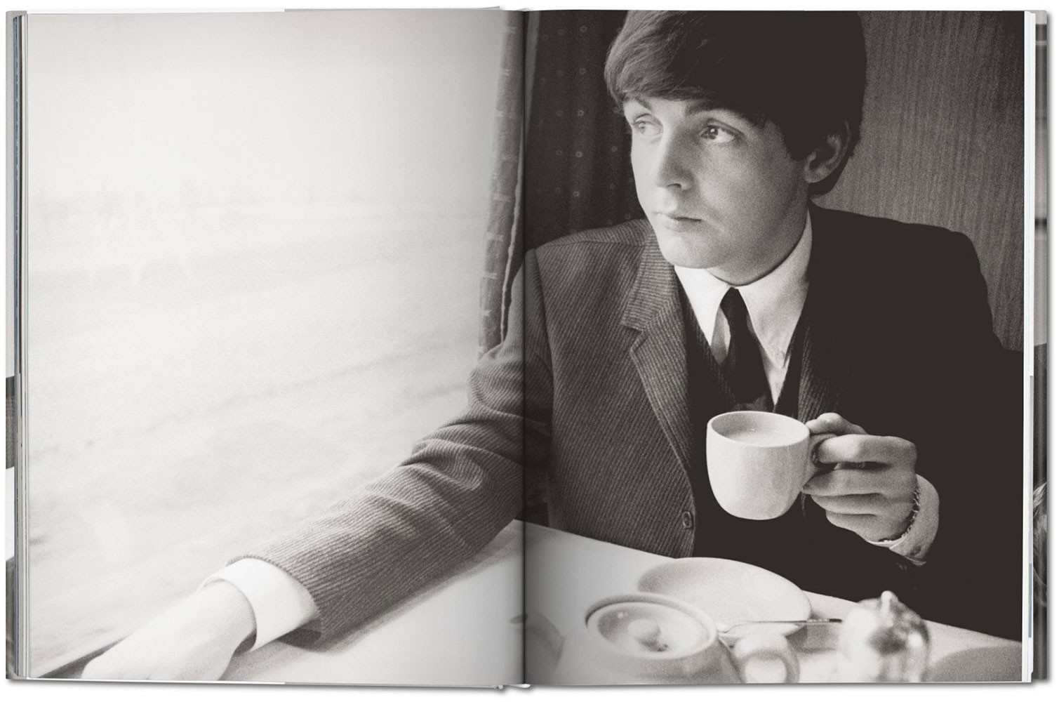 Harry Benson. The Beatles