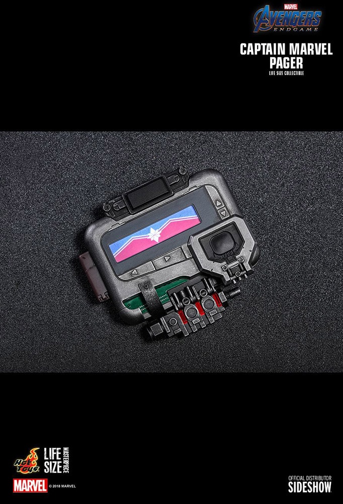 Captain marvel pager hot toys 2025