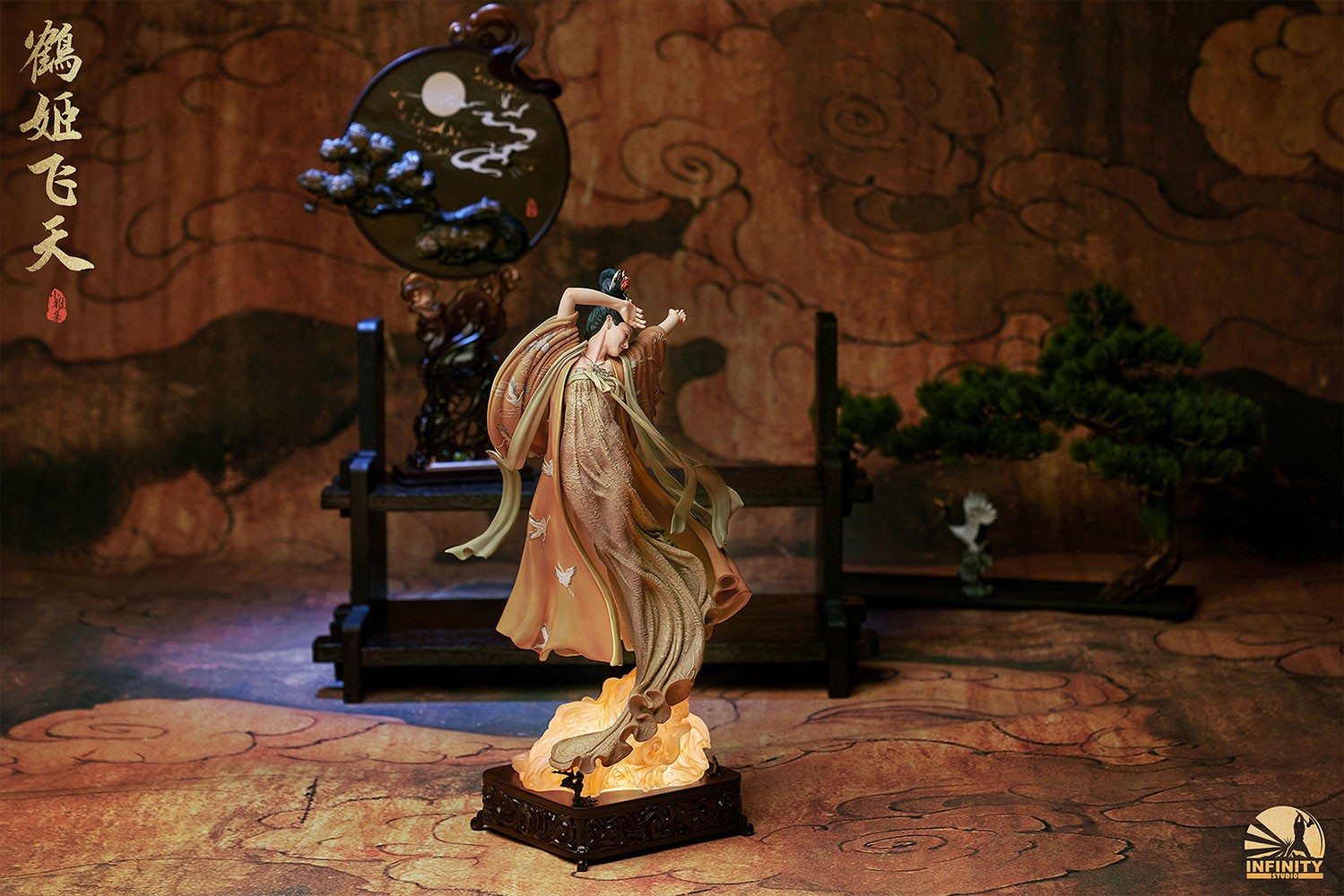 The Flying Princess Crane Statue Deluxe