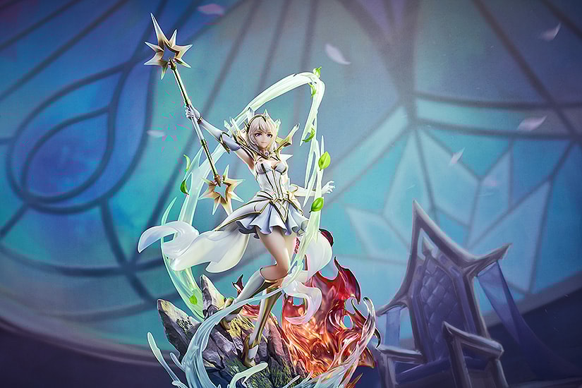 Elementalist Lux (Prototype Shown) View 7