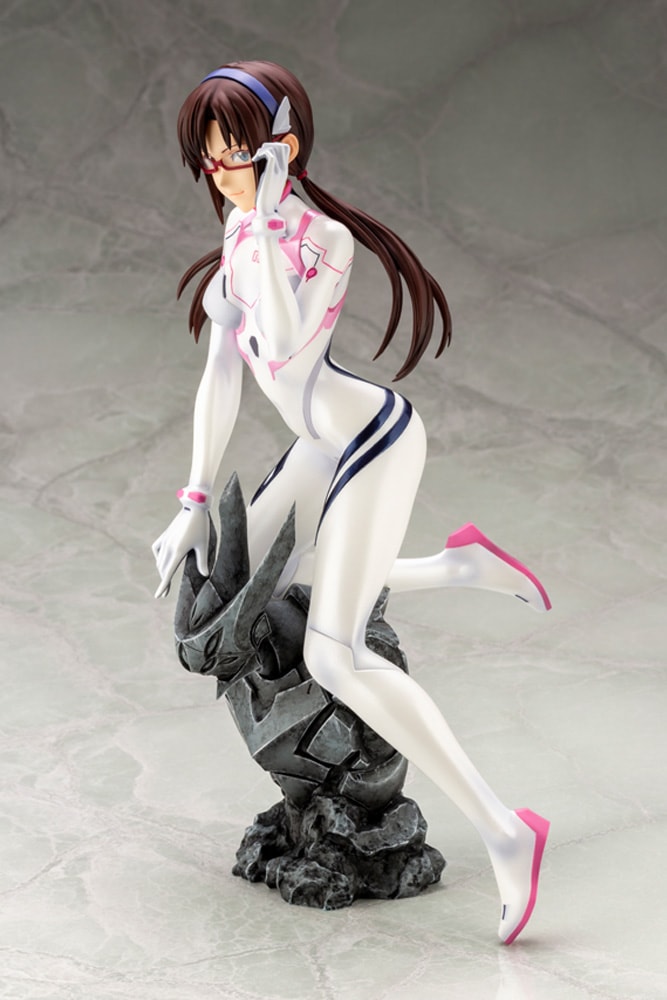 Mari Makinami Illustrious White Plugsuit Version- Prototype Shown