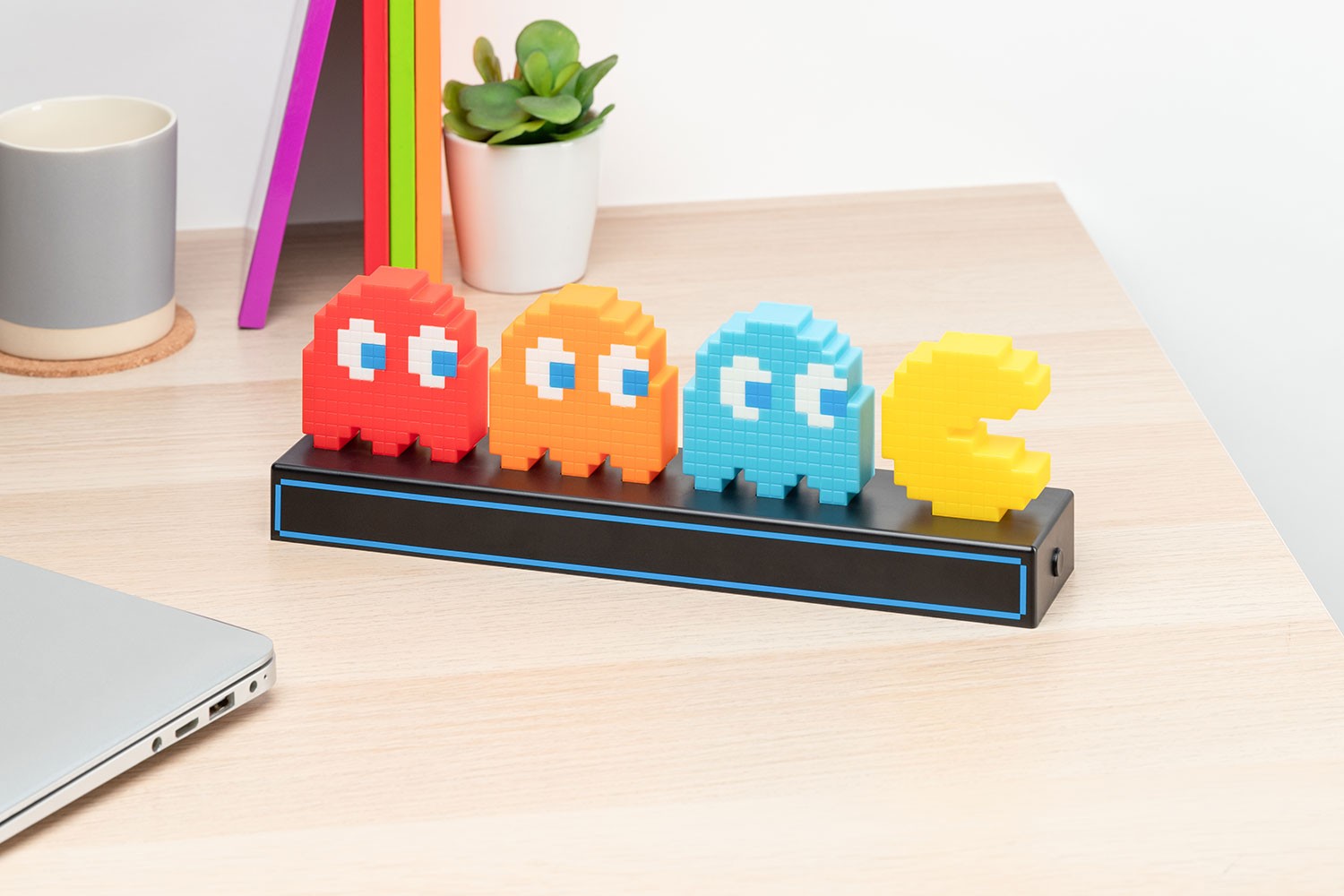 Pac-Man Pac-Man and Ghosts Light Collectible Lamp  (Prototype Shown) View 3
