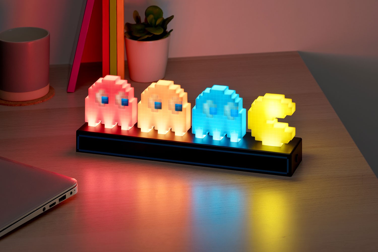 Pac-Man Pac-Man and Ghosts Light Collectible Lamp  (Prototype Shown) View 7