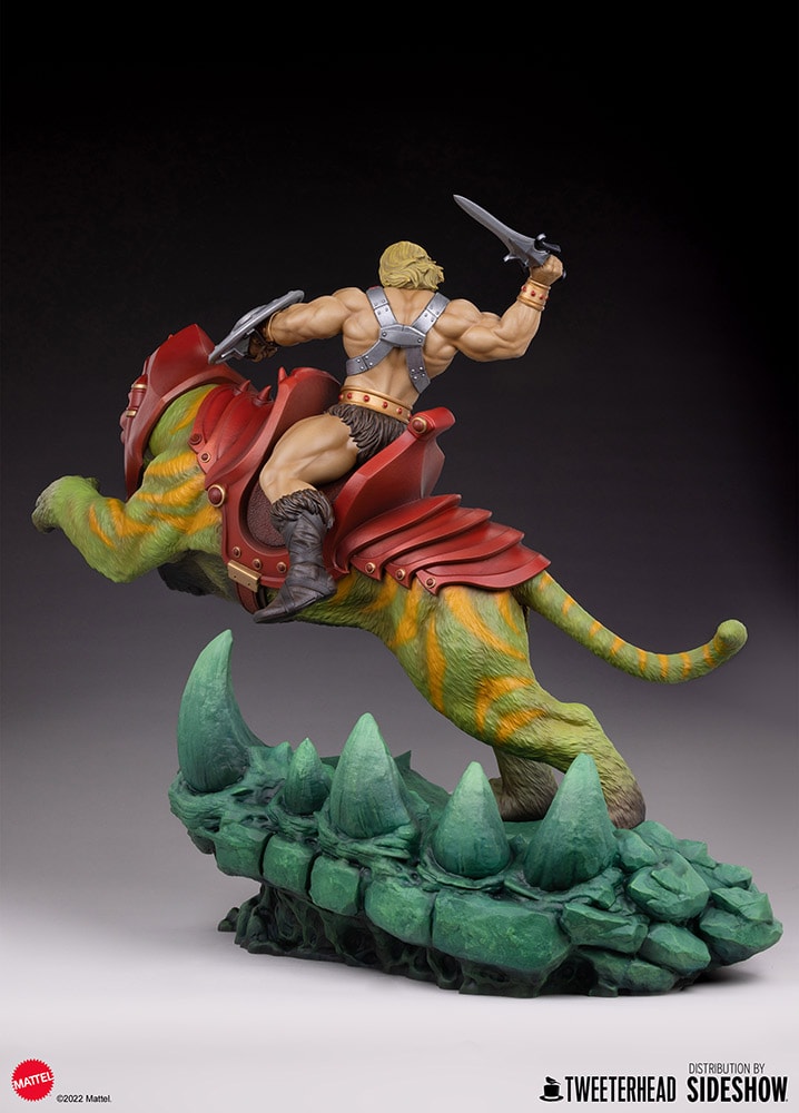 He-Man and Battle Cat Classic Deluxe Exclusive Edition (Prototype Shown) View 24