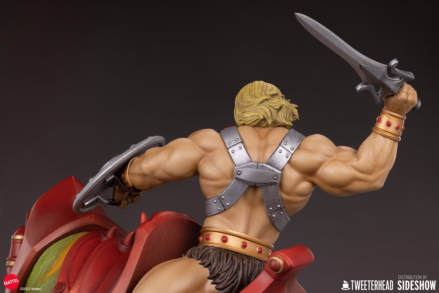 He-Man and Battle Cat Classic Deluxe Exclusive Edition (Prototype Shown) View 18