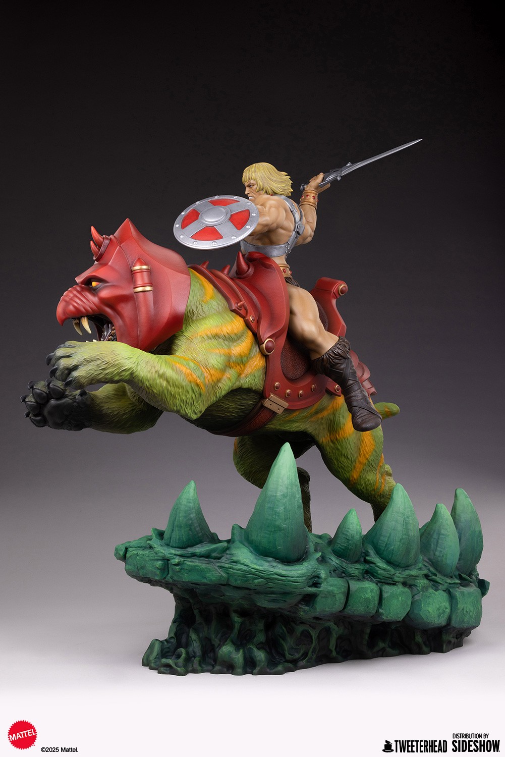 Masters of the Universe He-Man™ & Battle Cat™ Quarter Scale Maquette  (Prototype Shown) View 9
