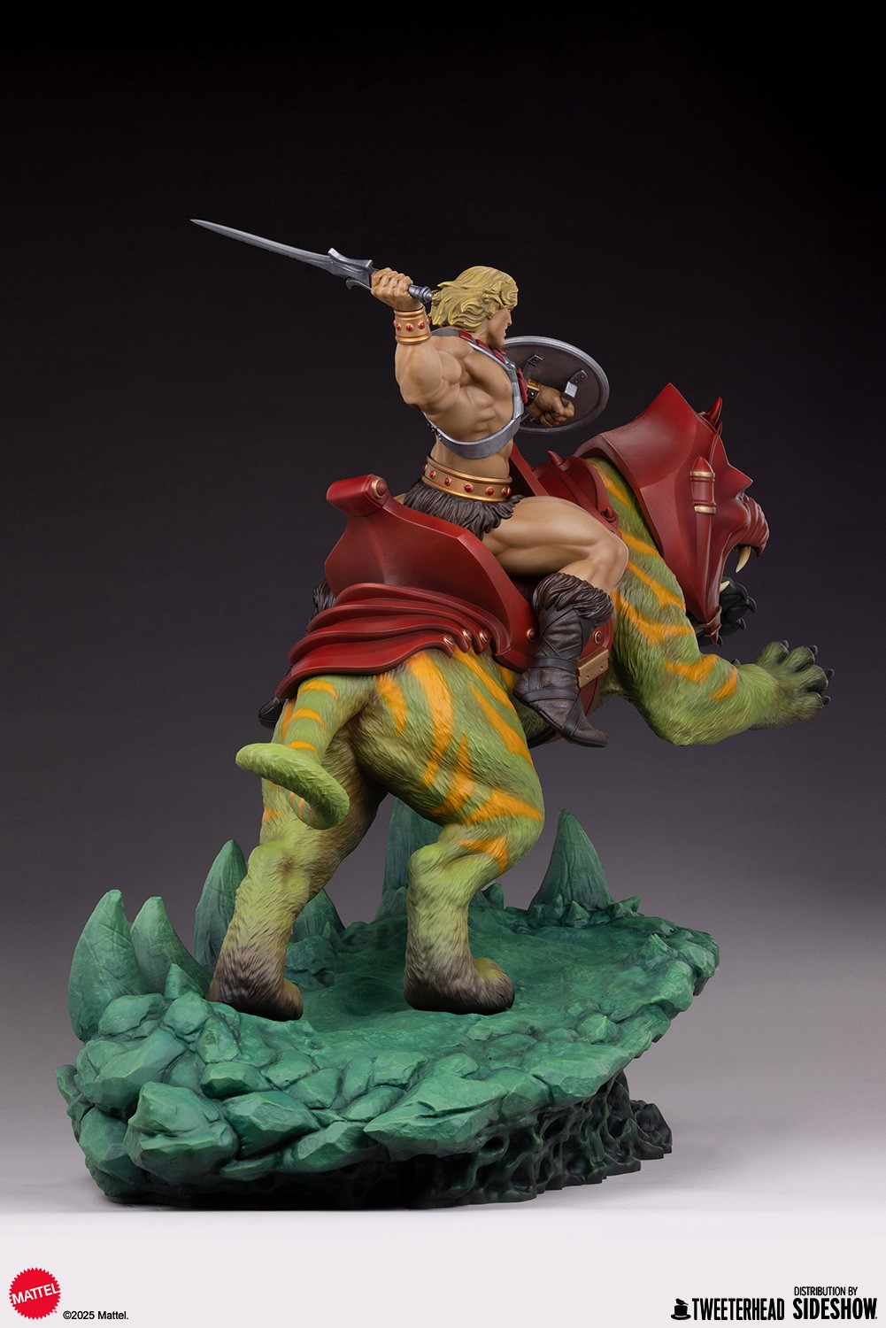 Masters of the Universe He-Man™ & Battle Cat™ Quarter Scale Maquette  (Prototype Shown) View 12