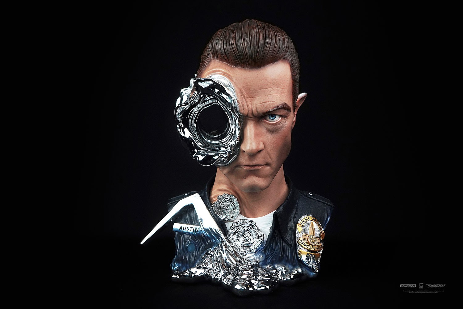 T-1000 Art Mask Collector Edition (Prototype Shown) View 15