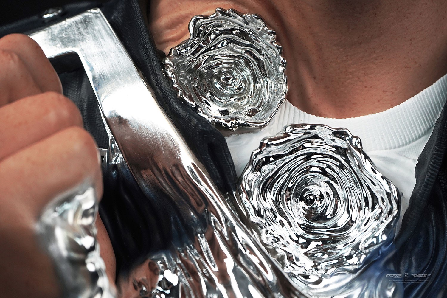 T-1000 Art Mask Deluxe (Prototype Shown) View 12