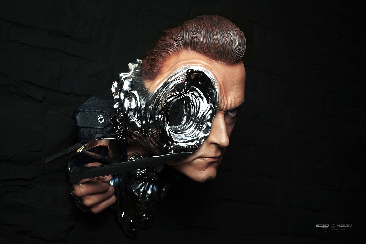 T-1000 Art Mask Deluxe (Prototype Shown) View 7
