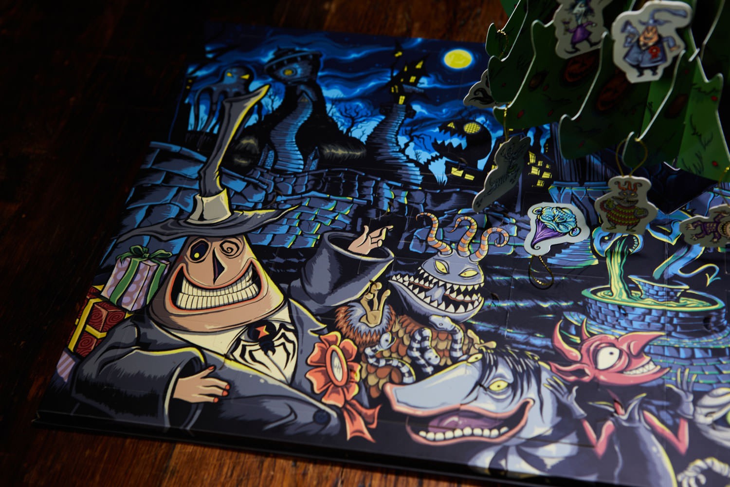 The Nightmare Before Christmas: Pop-Up Book and Advent Calendar