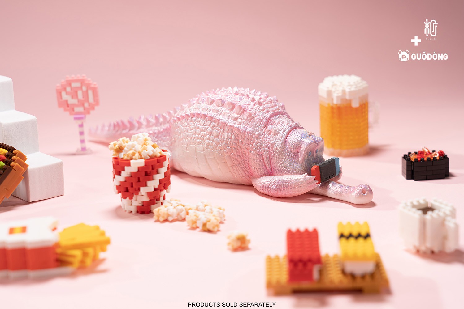 Crawling Crocodile (Peach)