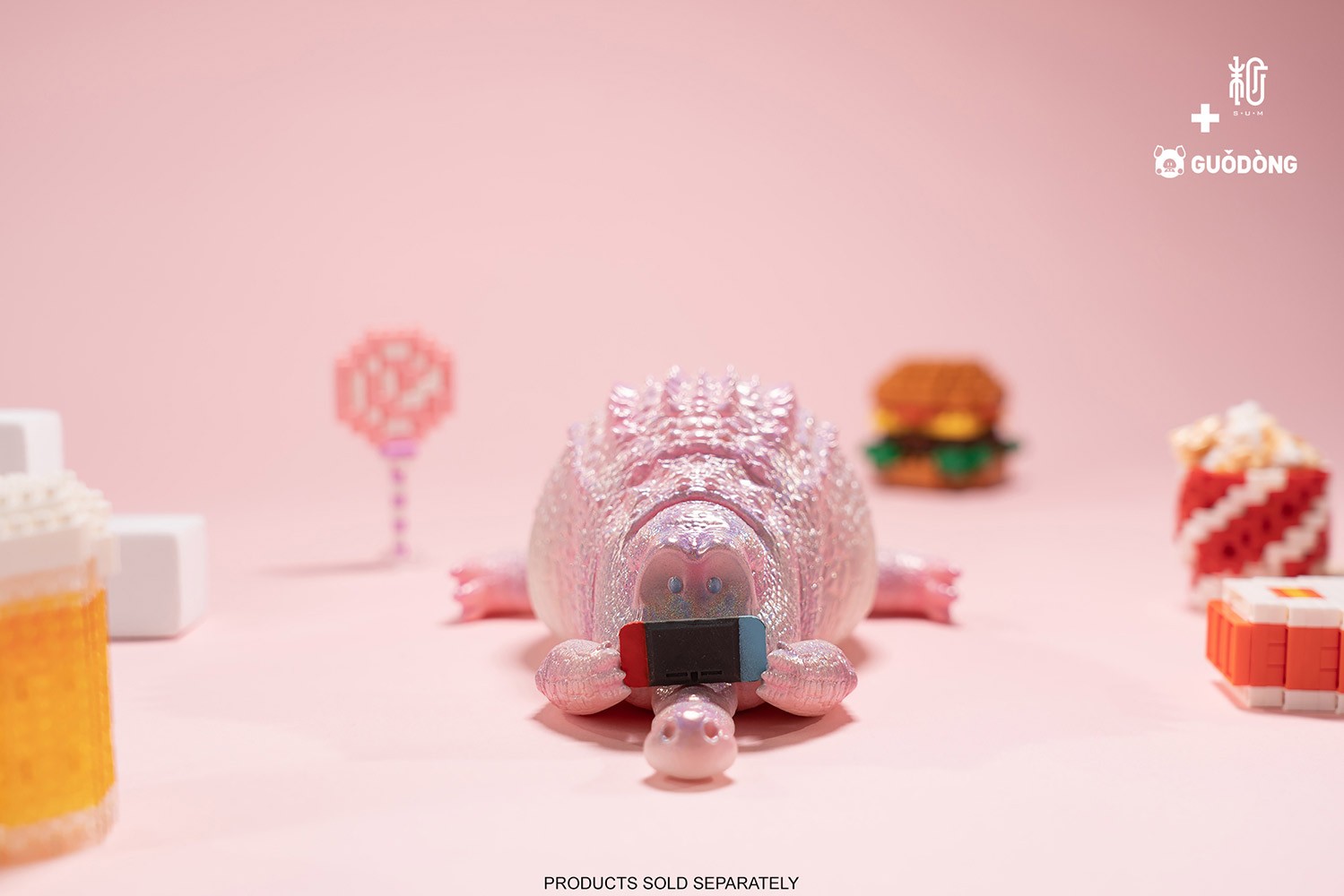Crawling Crocodile (Peach)