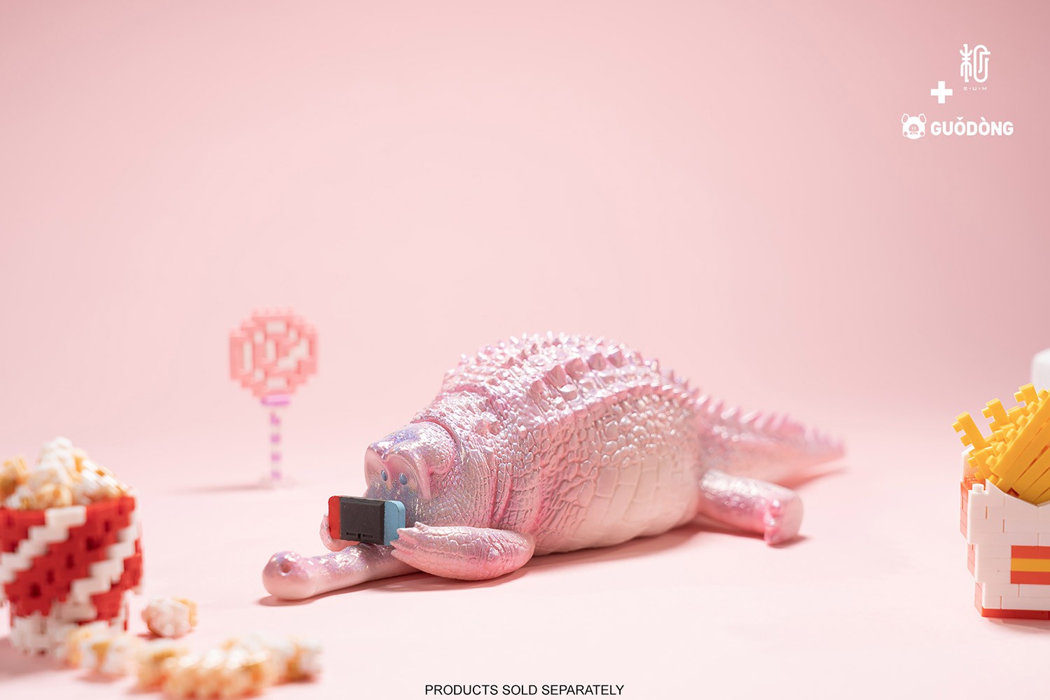 Crawling Crocodile (Peach)