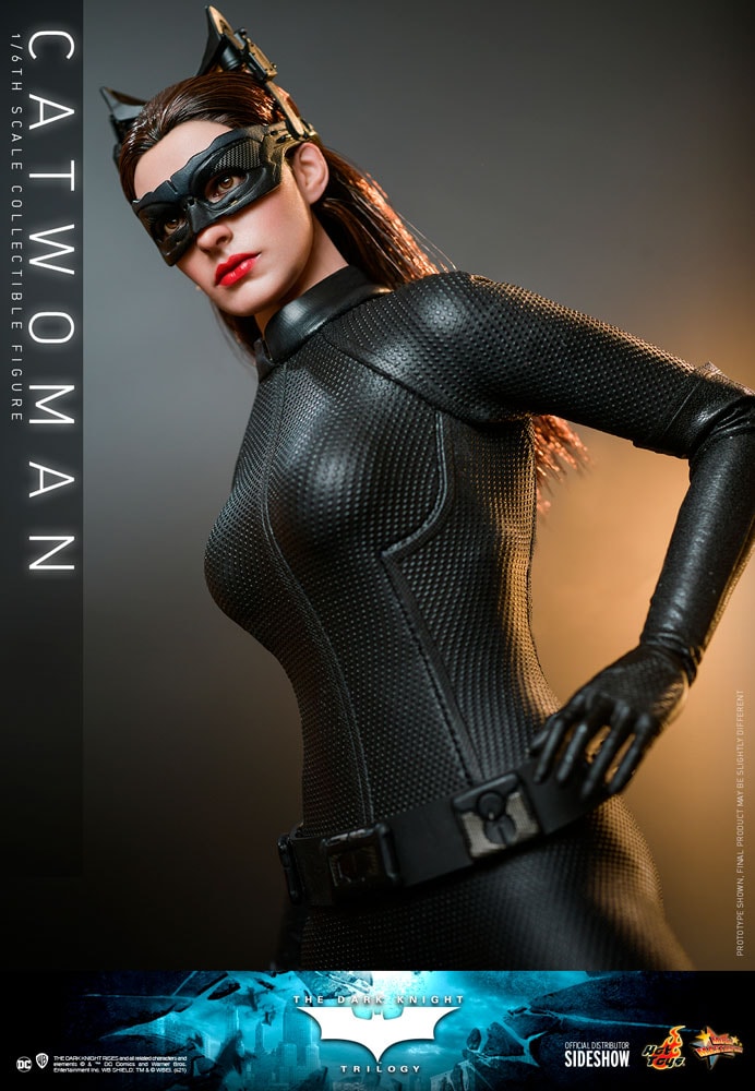 Hot Toys MMS627 1/6 The Dark Knight Trilogy Catwoman Collectible