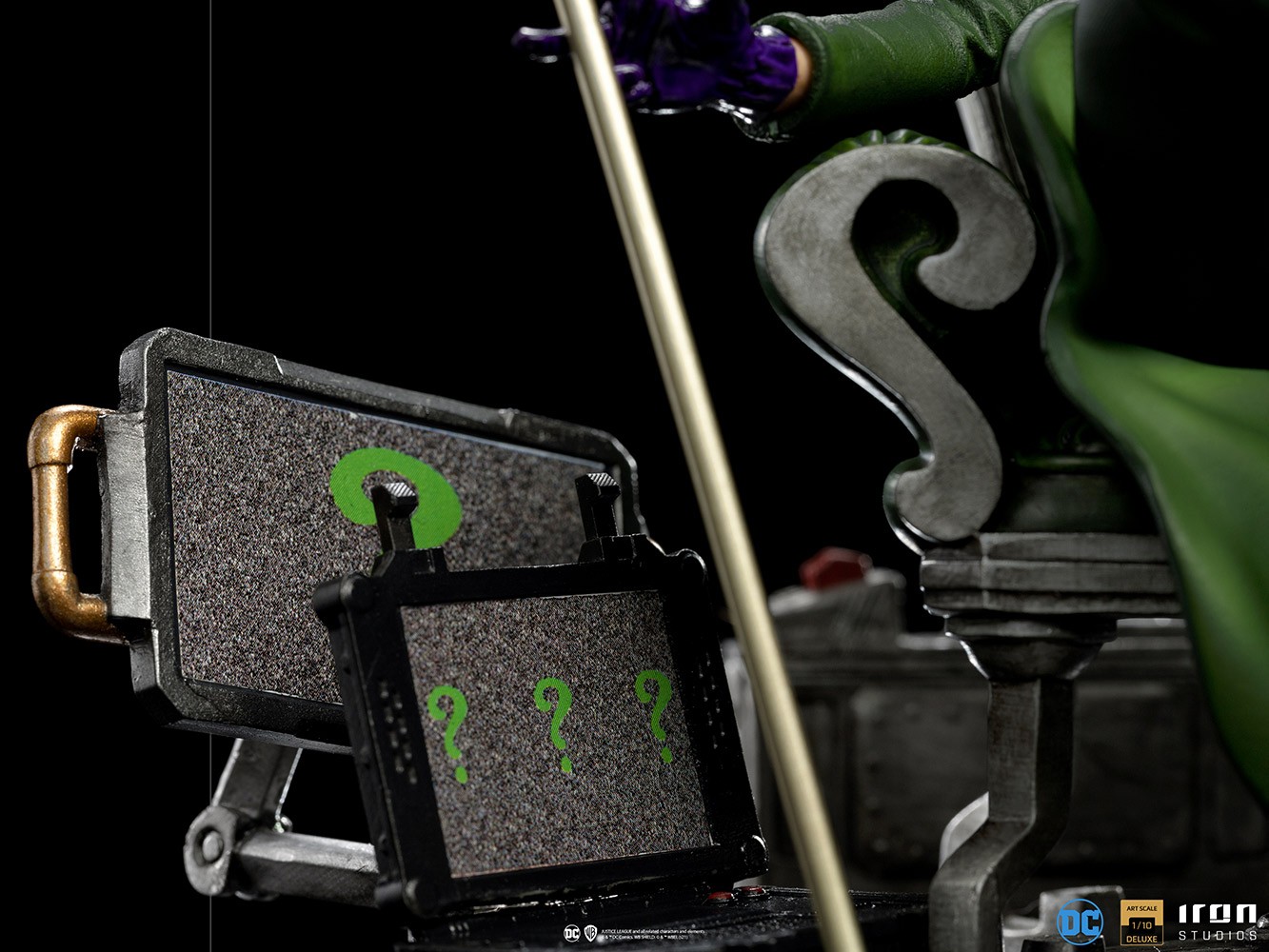 The Riddler Deluxe (Prototype Shown) View 12