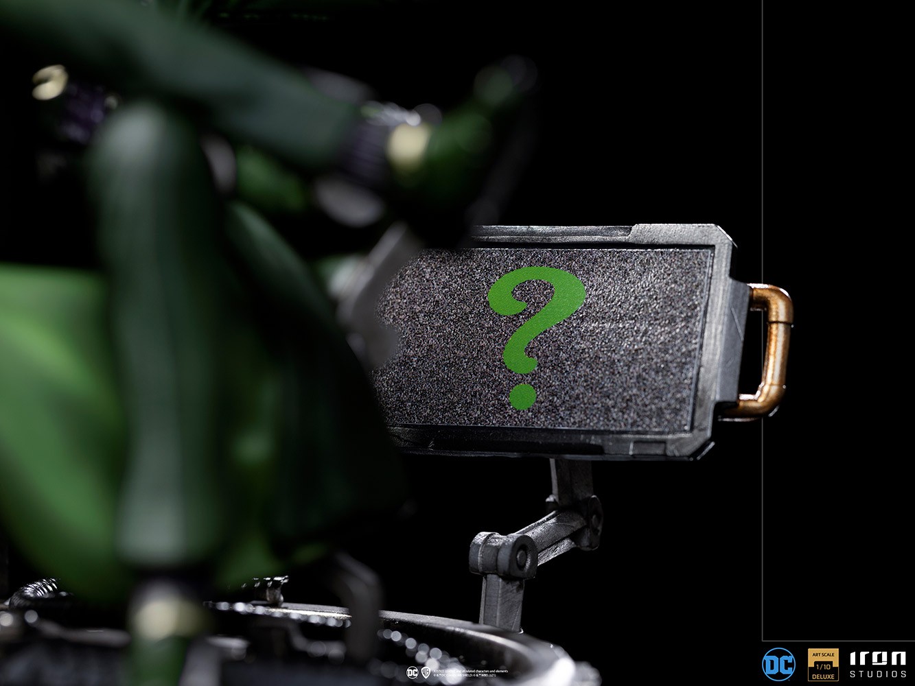 The Riddler Deluxe (Prototype Shown) View 13