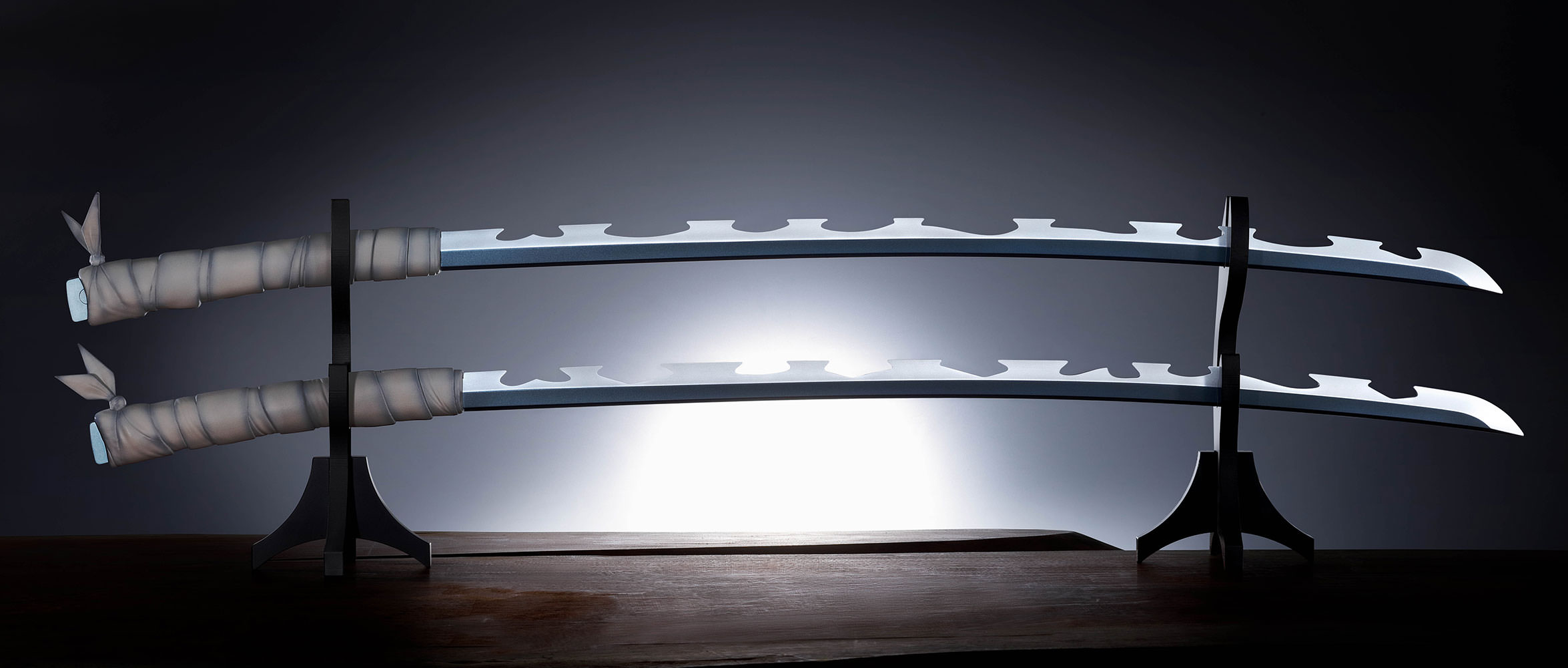 Nichirin Sword (Inosuke Hashibira)- Prototype Shown