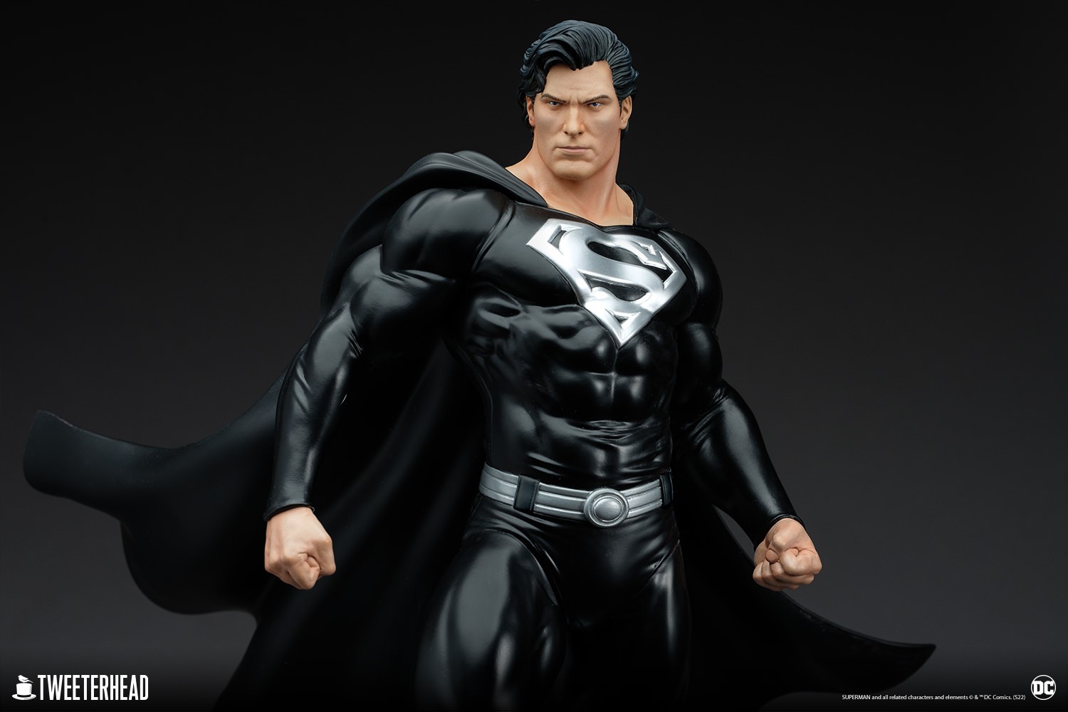 Superman (Black Suit)