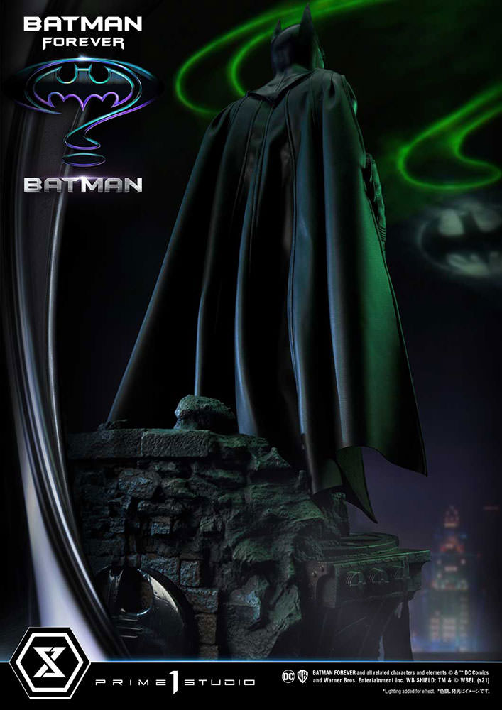 DC Comics Batman 1:3 Scale Statue  (Prototype Shown) View 7