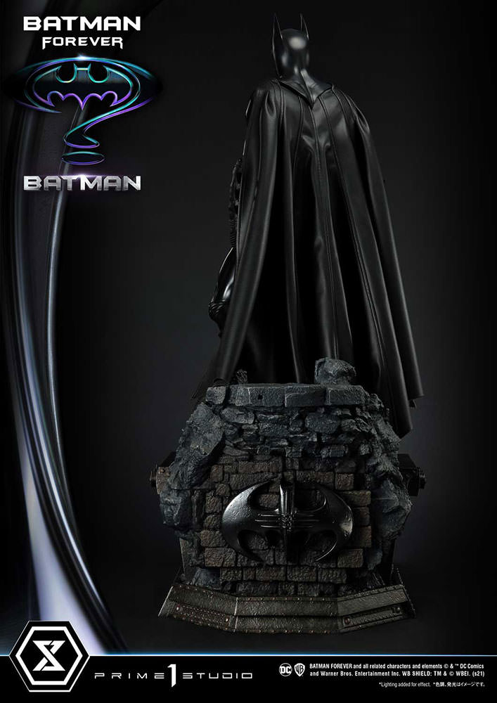 Batman 1:3 Scale Statue by Prime 1 Studio | Sideshow Collectibles