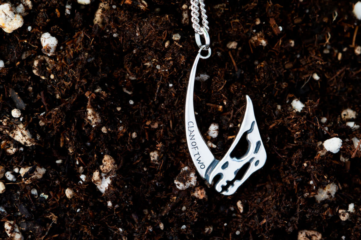 Mudhorn Clan of Two Pendant