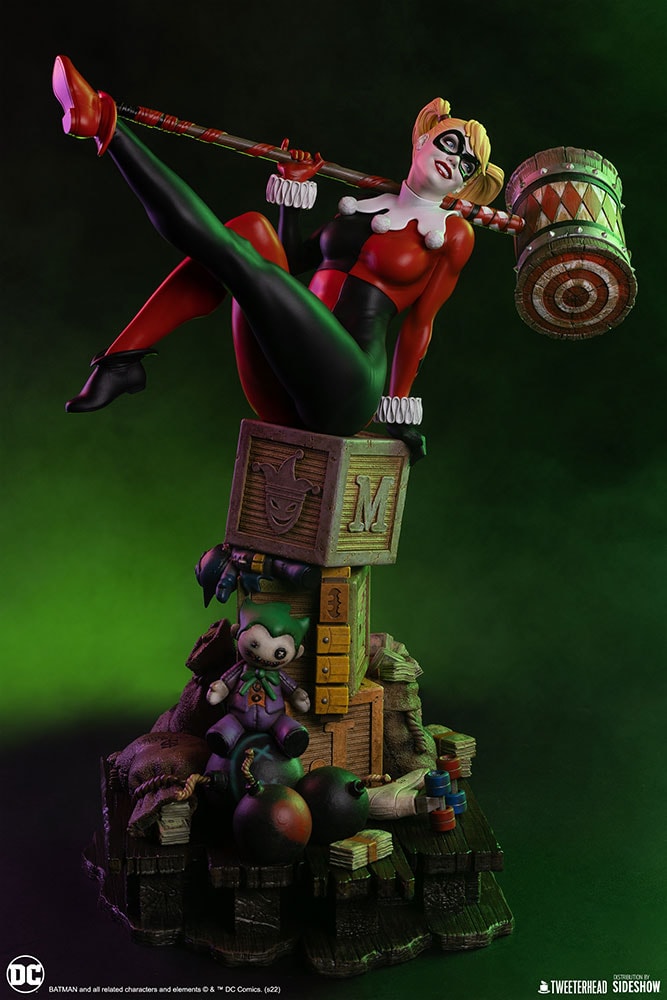 Harley Quinn Collector Edition (Prototype Shown) View 20