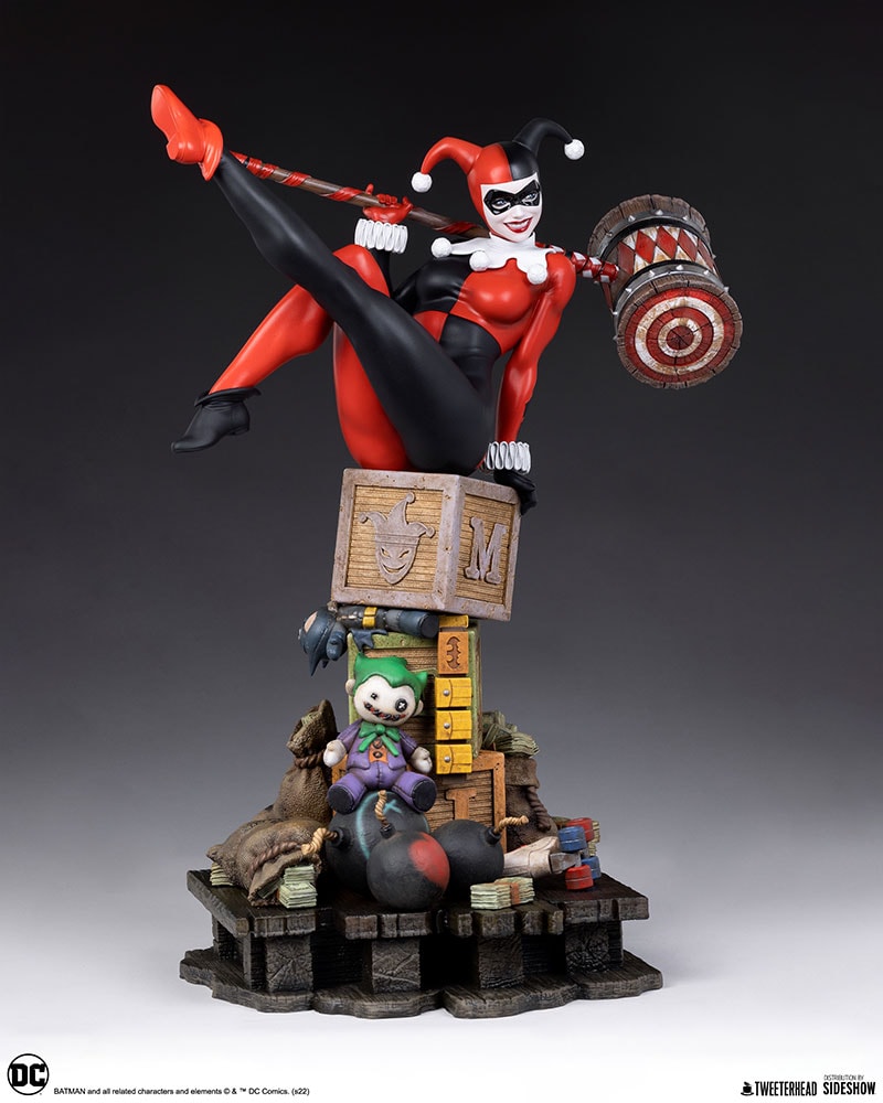 Harley Quinn Exclusive Edition (Prototype Shown) View 13