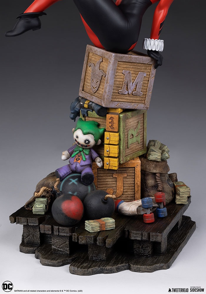 Harley Quinn Collector Edition (Prototype Shown) View 7