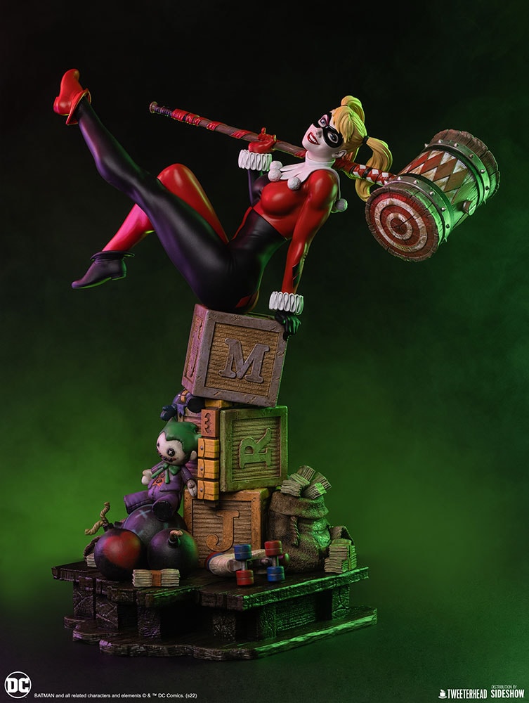 Harley Quinn Collector Edition (Prototype Shown) View 4