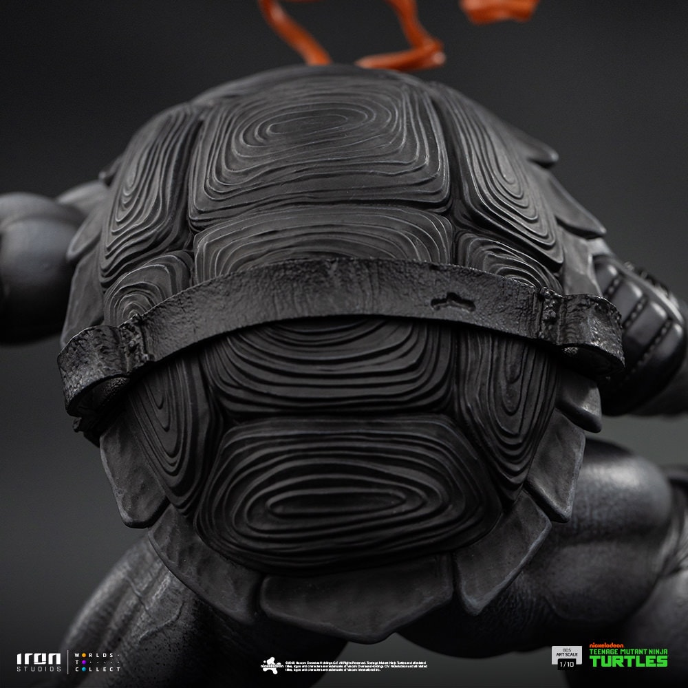 Teenage Mutant Ninja Turtles Michelangelo (Grayscale) 1:10 Scale Statue  Exclusive Edition (Prototype Shown) View 5