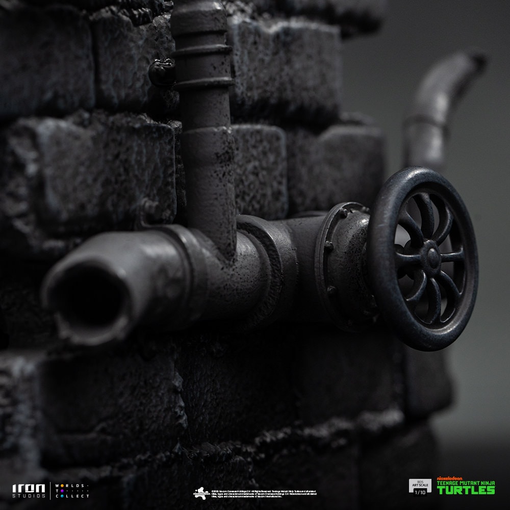 Teenage Mutant Ninja Turtles Michelangelo (Grayscale) 1:10 Scale Statue  Exclusive Edition (Prototype Shown) View 8