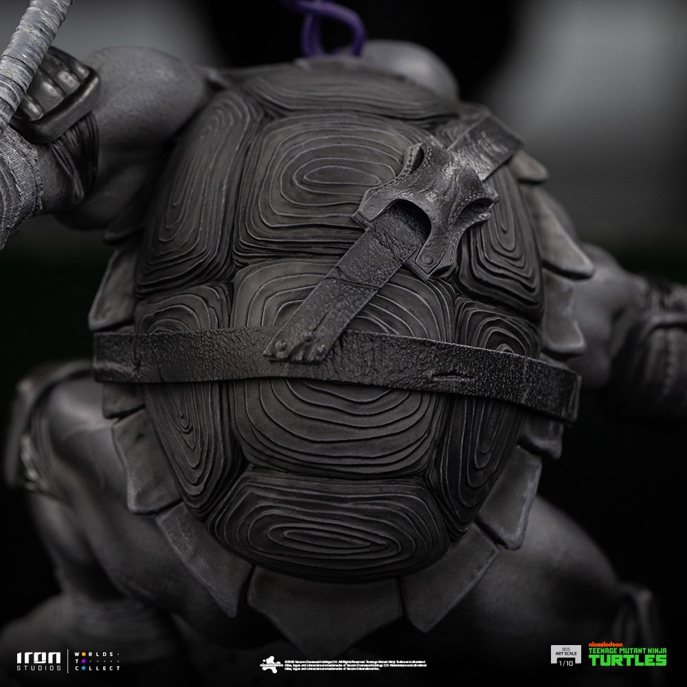 Teenage Mutant Ninja Turtles Donatello (Grayscale) 1:10 Scale Statue  Exclusive Edition (Prototype Shown) View 5