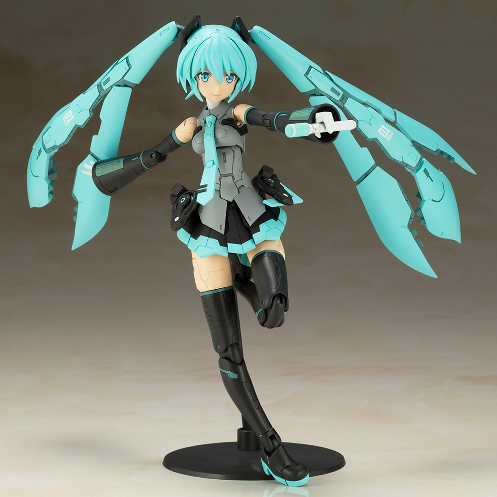 Hatsune Miku (Prototype Shown) View 9