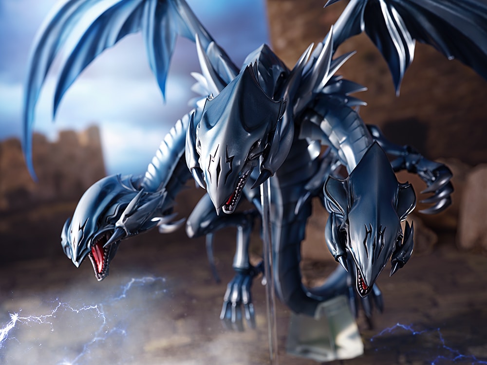 Blue-Eyes Ultimate Dragon