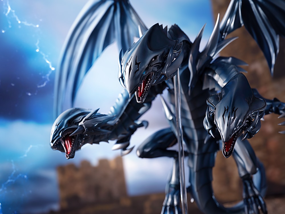 Blue-Eyes Ultimate Dragon